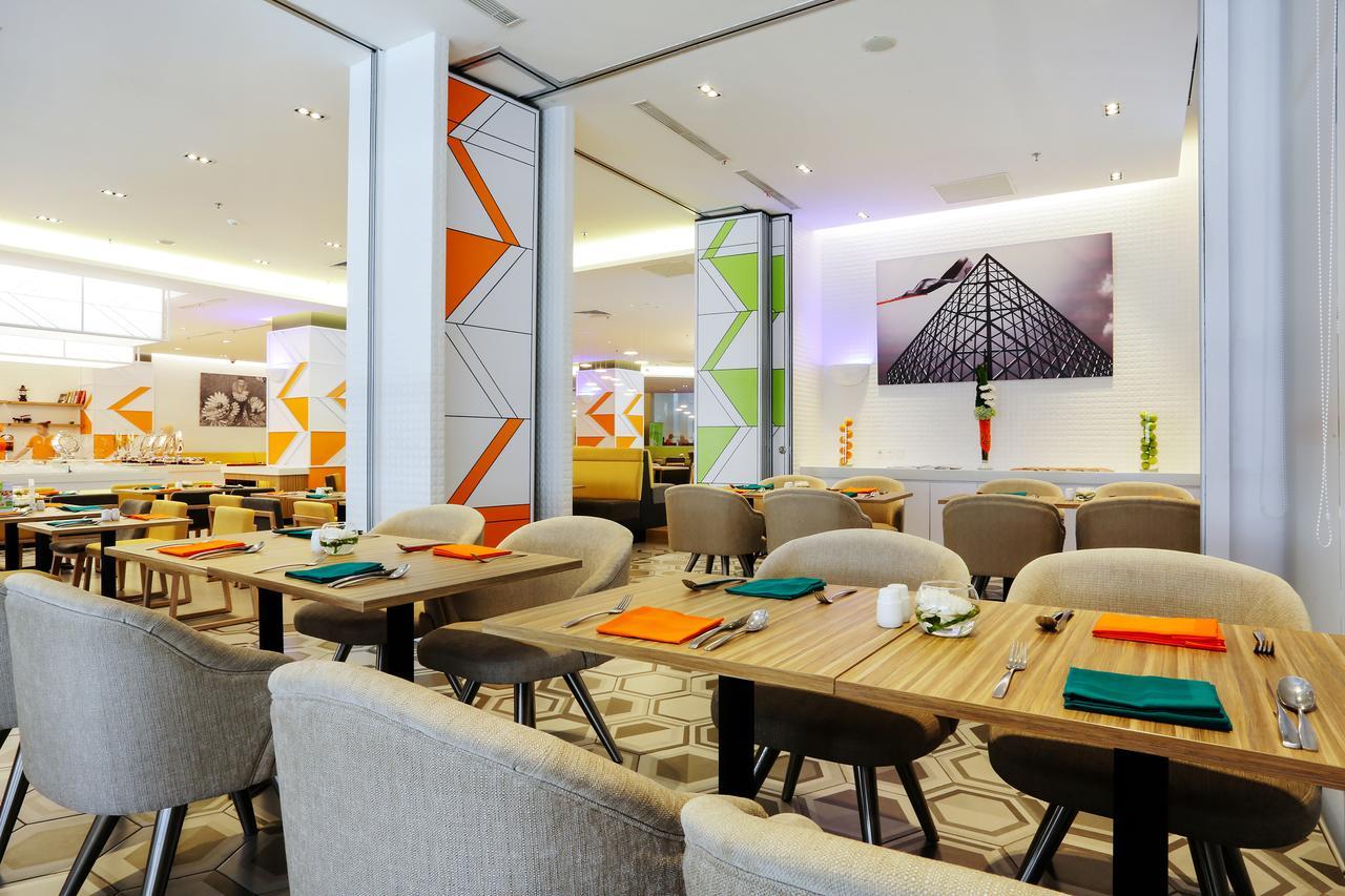 Harris Hotel And Conventions Kelapa Gading Dżakarta Zewnętrze zdjęcie