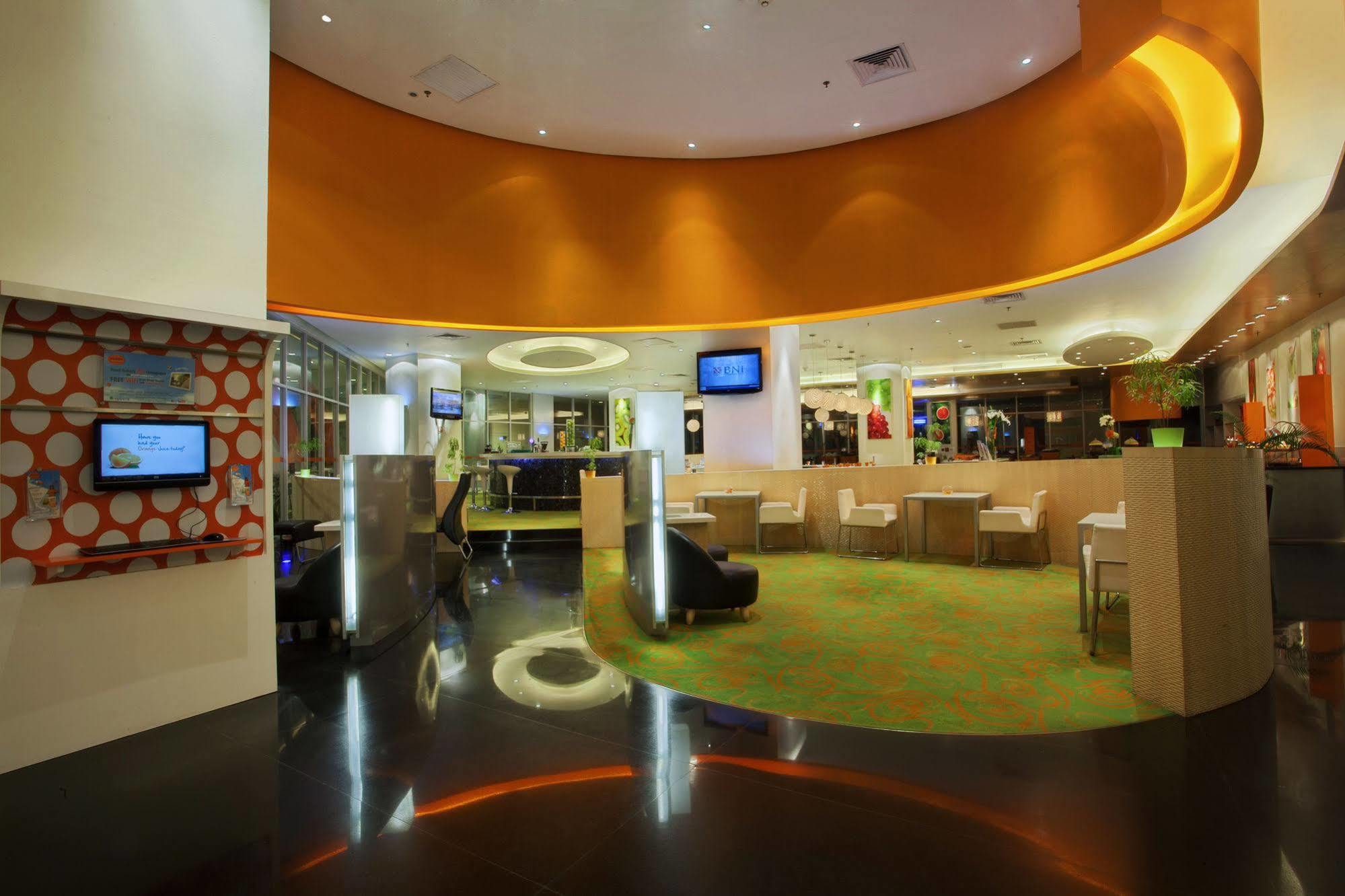 Harris Hotel And Conventions Kelapa Gading Dżakarta Zewnętrze zdjęcie