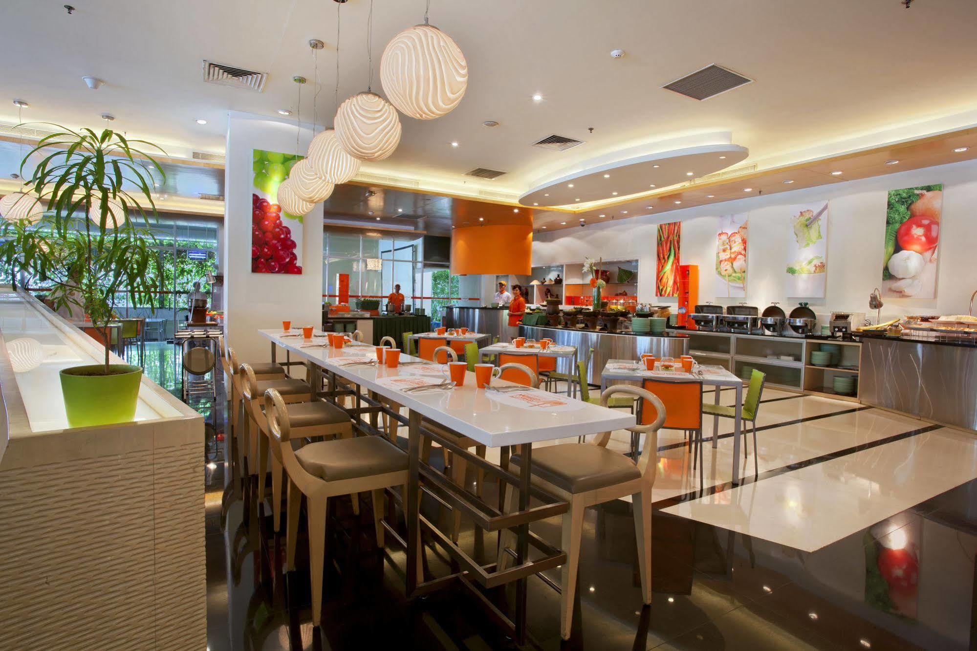Harris Hotel And Conventions Kelapa Gading Dżakarta Zewnętrze zdjęcie